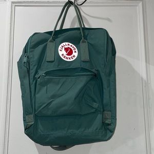 Fjallraven, Kanken Classic Backpack for Everyday
Only used a couple of times